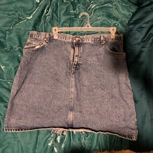 Vintage Tommy Hilfiger denim skirt- 22